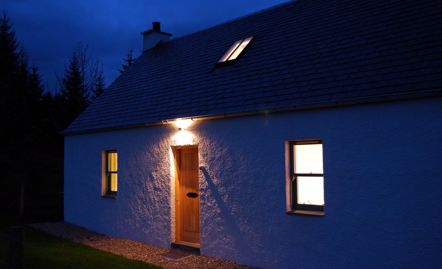 Prefabricated light steel framing modular home built in a rural area in the UK.